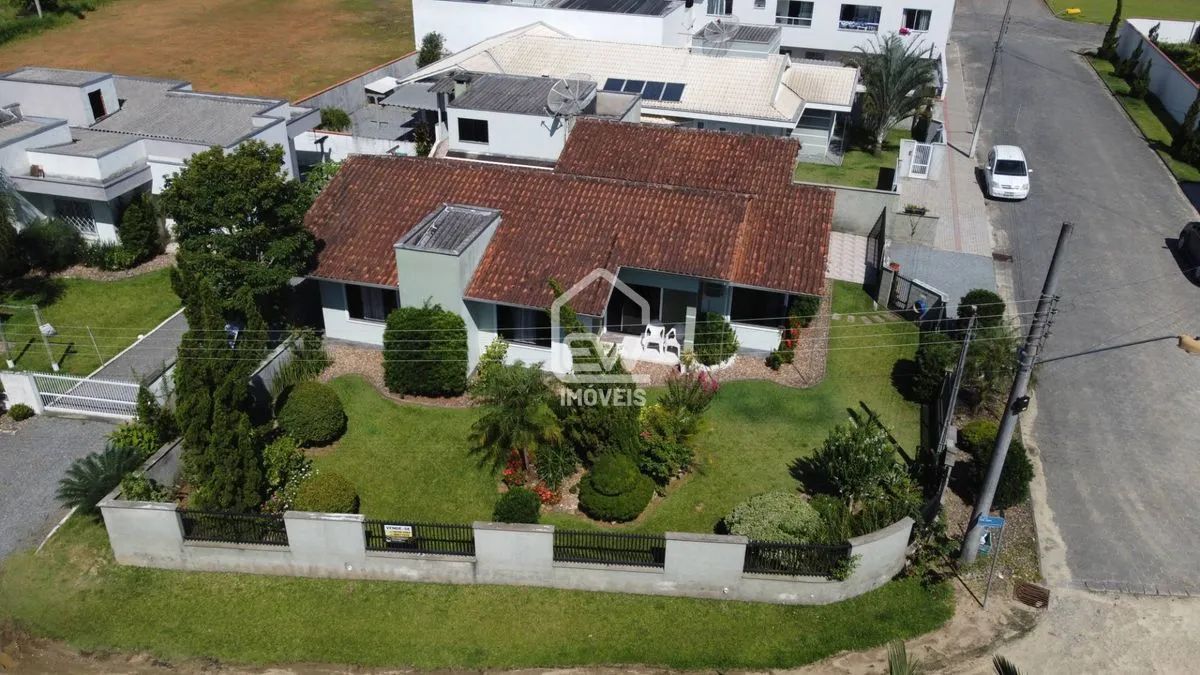 Casa Térrea à Venda no Centro de Massaranduba, SC - Foto 4