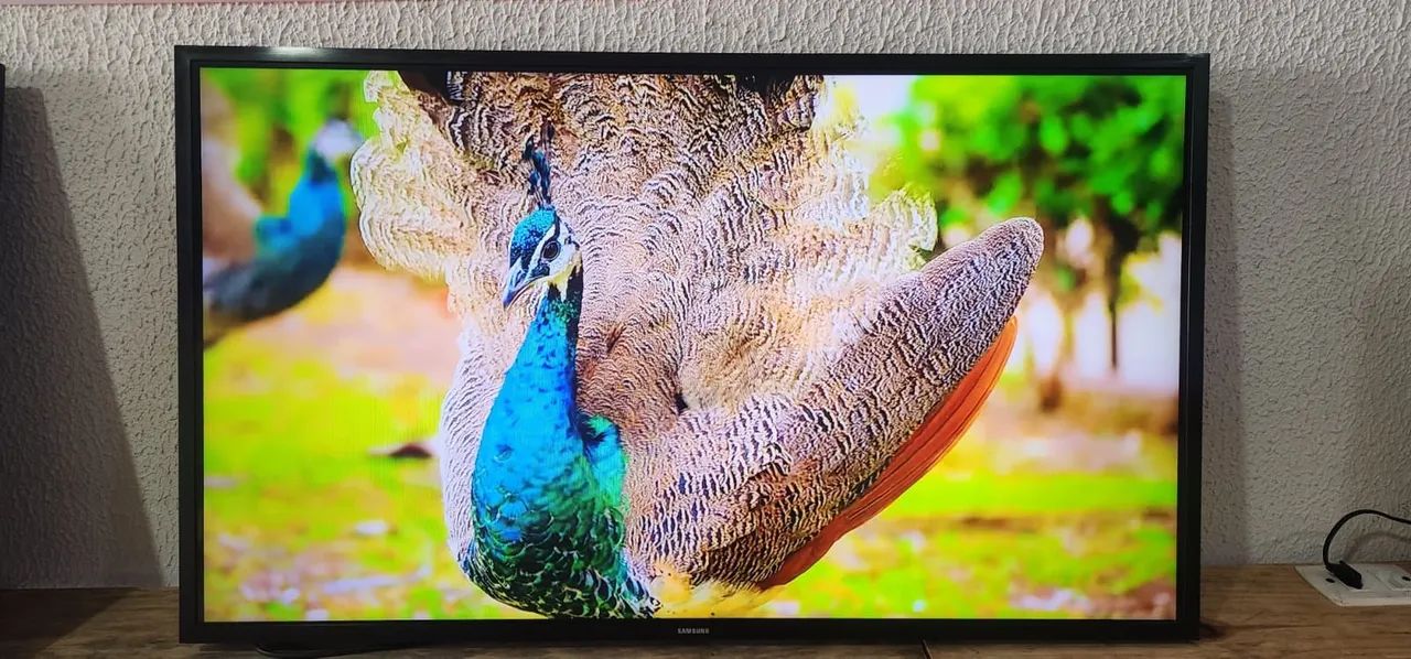 TV 43 polegadas smart com cabo controle todos apss YouTube e Netflix é d mais apss - Foto 5