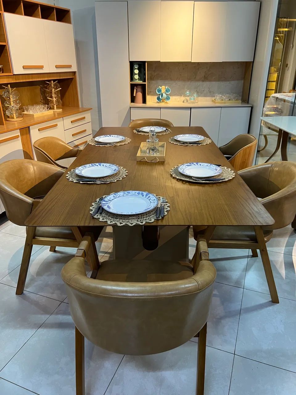 Mesa de Jantar Herval 2,20m com 06 cadeiras 