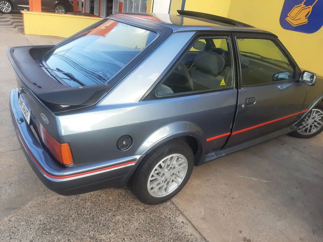 XR3 1.8 - Foto 4