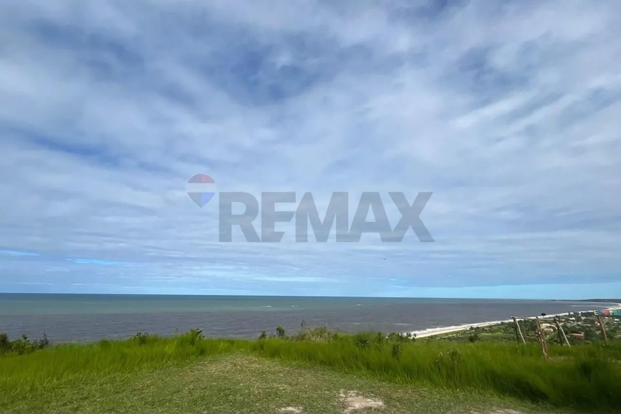 Terreno entre o verde e o mar de Praia Bela - Foto 4