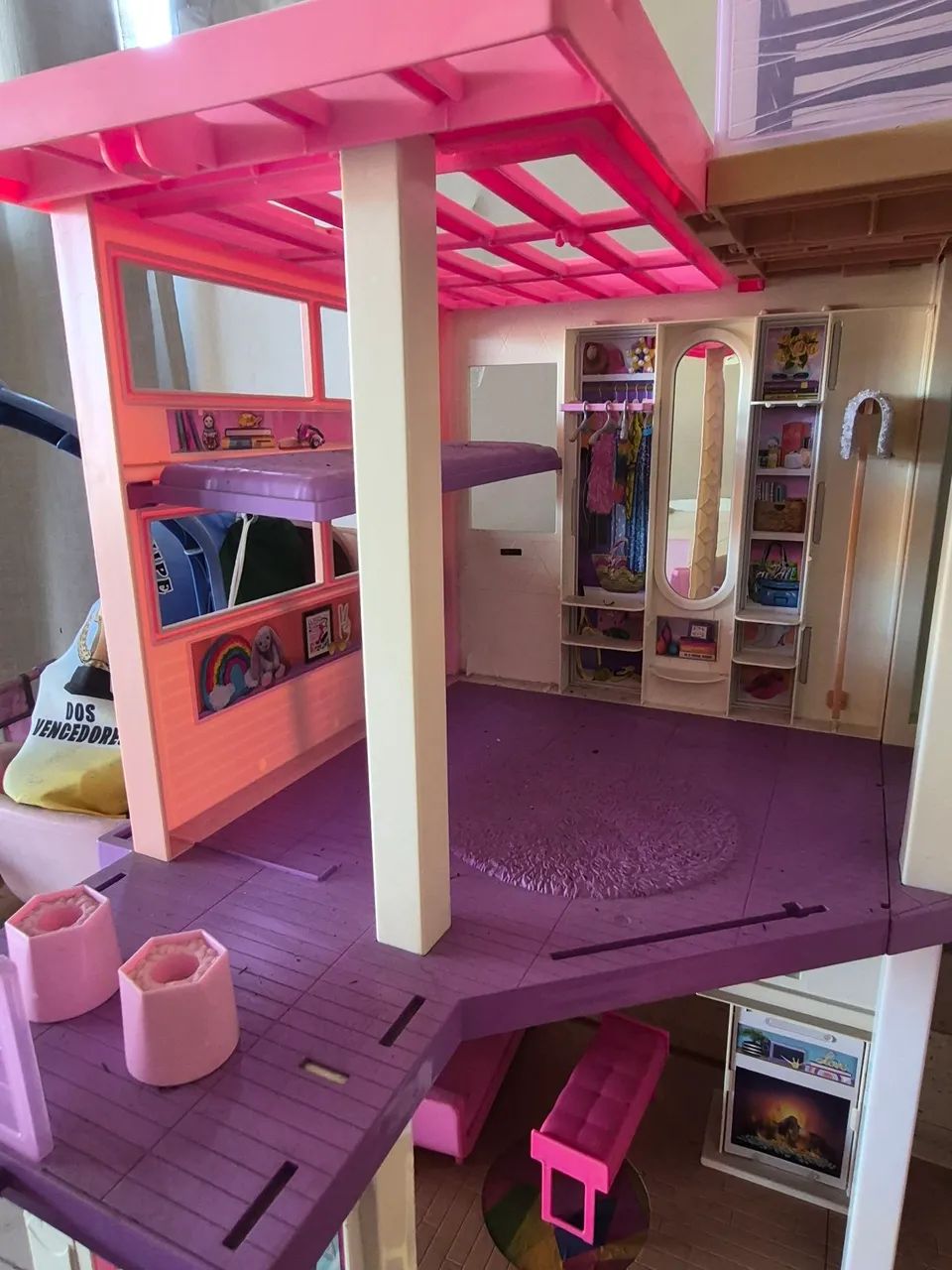 VENDO CASA DA BARBIE SEMI NOVA  - Foto 2