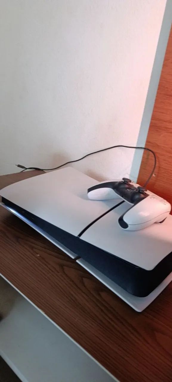 PS5 com pouquíssimo tempo de uso