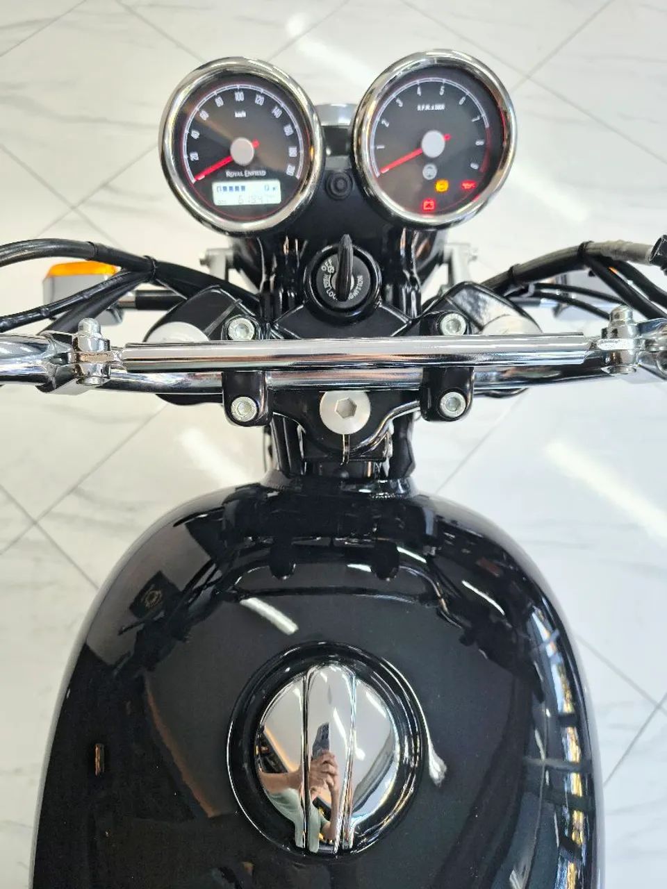 Royal Enfield Interceptor 650 Standard - Foto 2