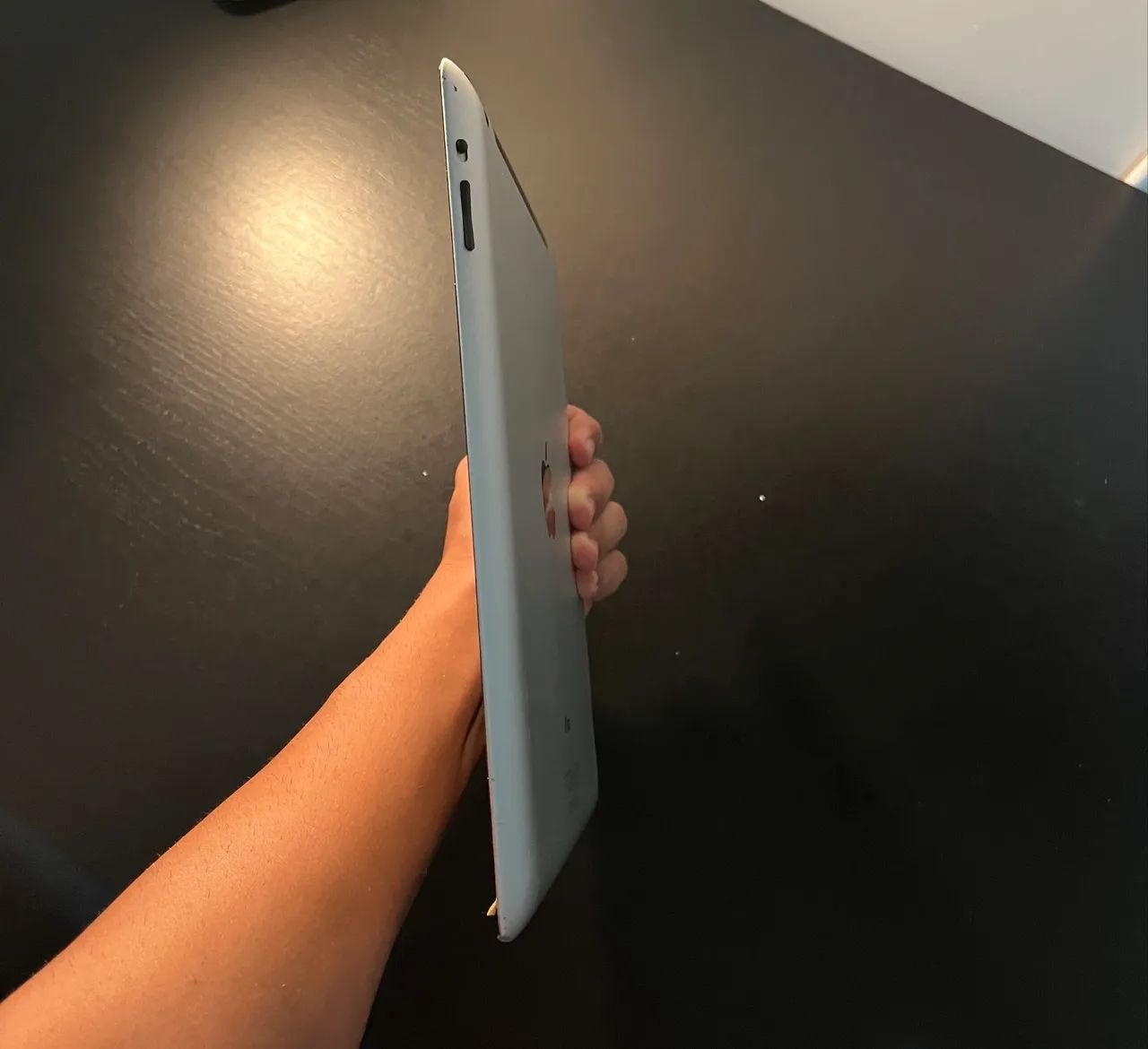 iPad Apple MUITO BARATO - funcionando, só tela quebrada! - Foto 5