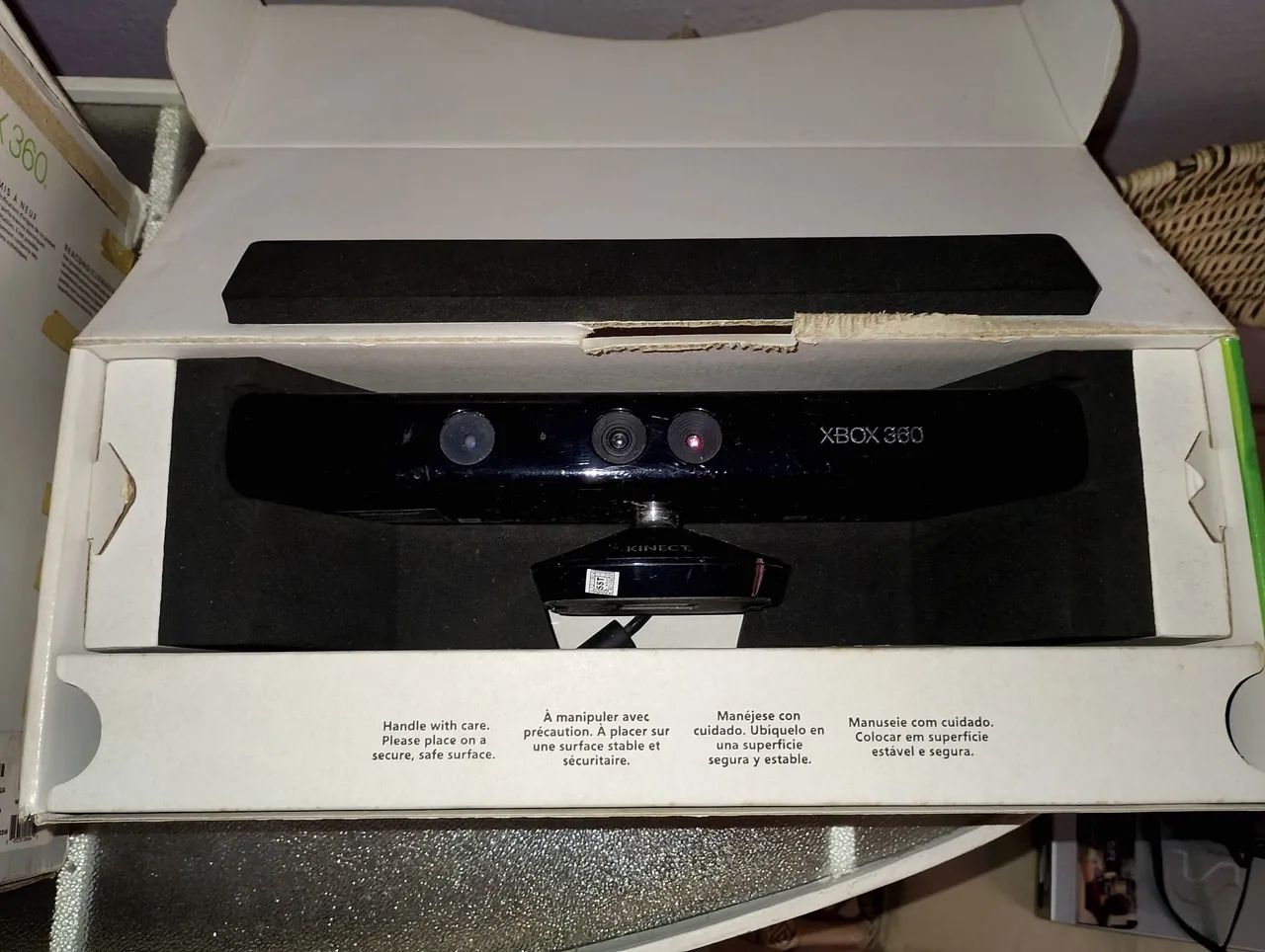 Xbox 360 com 2 controles e kinect. - Foto 4