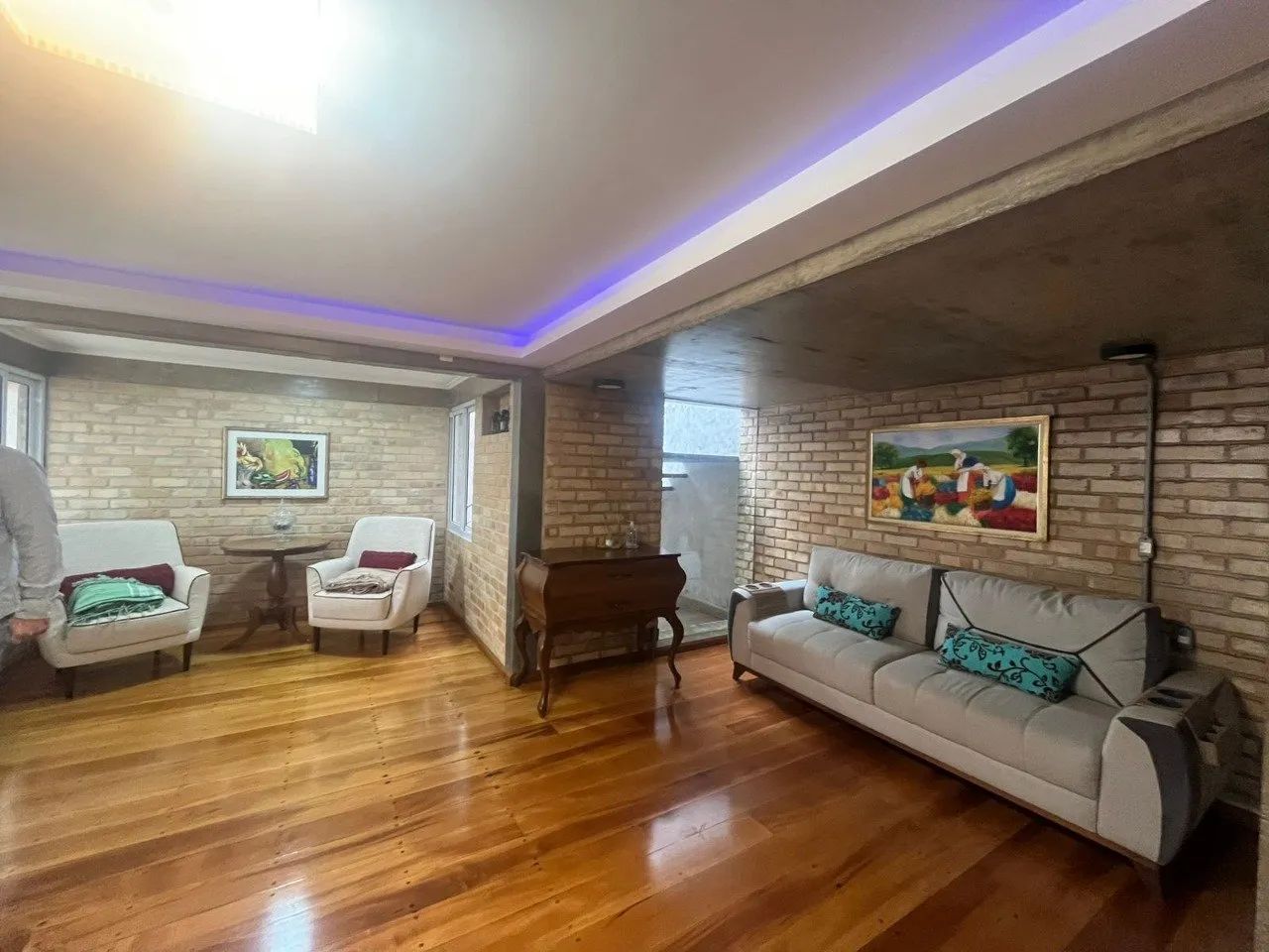 Agronômica | Casa 4 quartos (2 suítes) - Foto 4