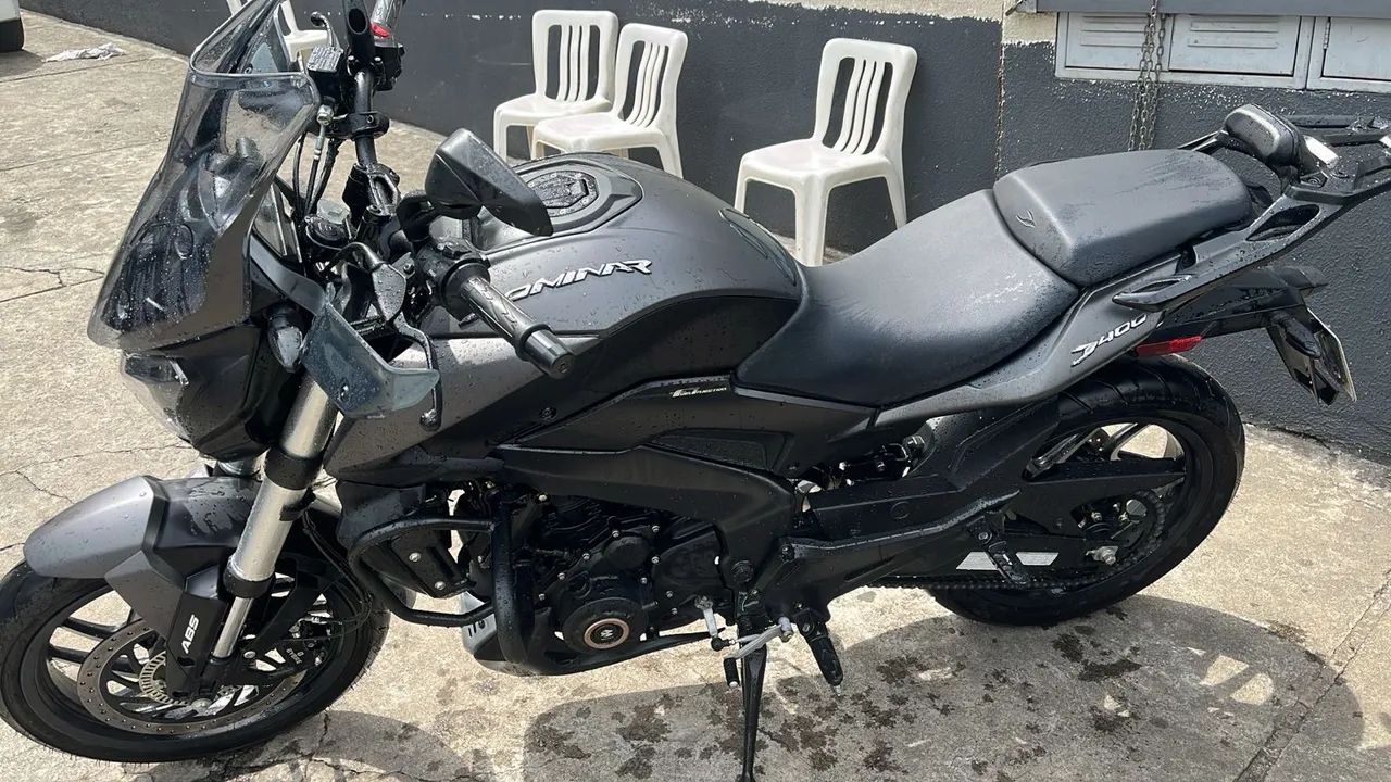BAJAJ dominar 400