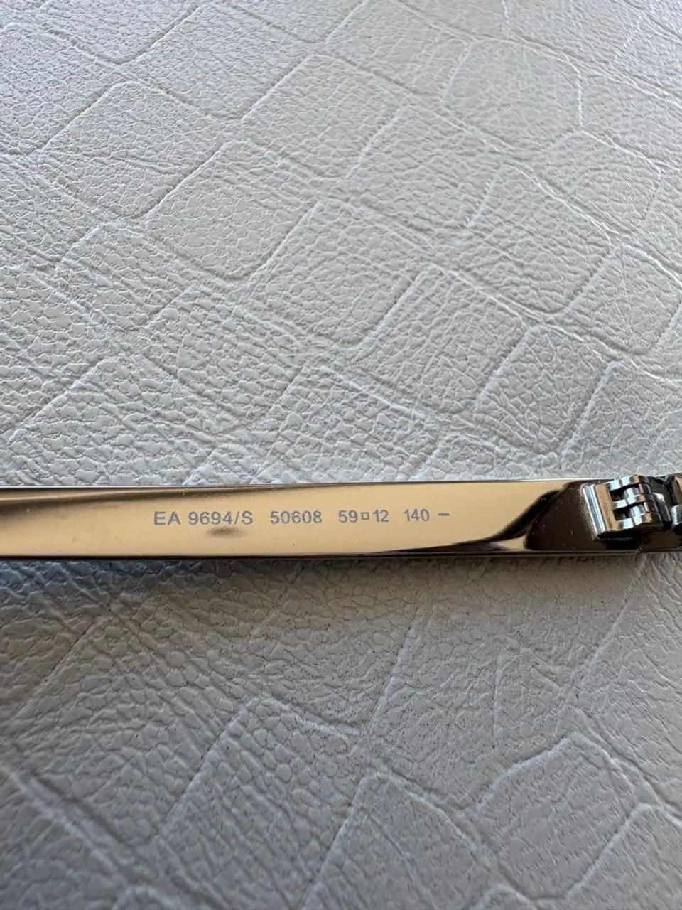 Óculos Original Emporio Armanie em perfeito estado - Foto 3