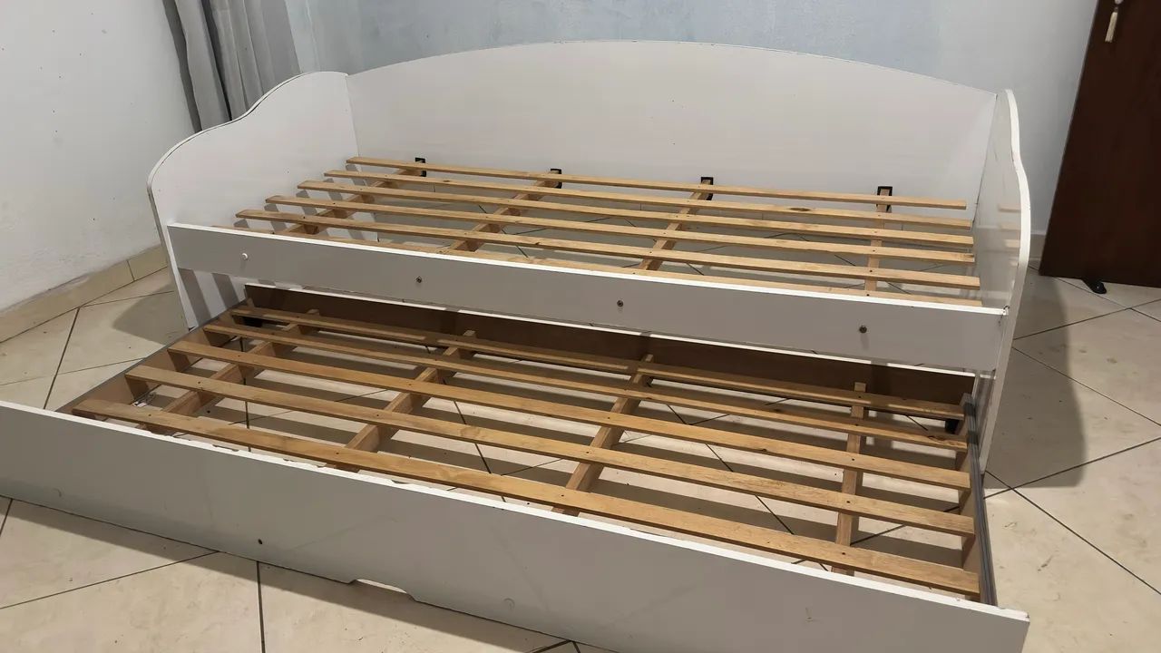 Bicama com 1 colchão 