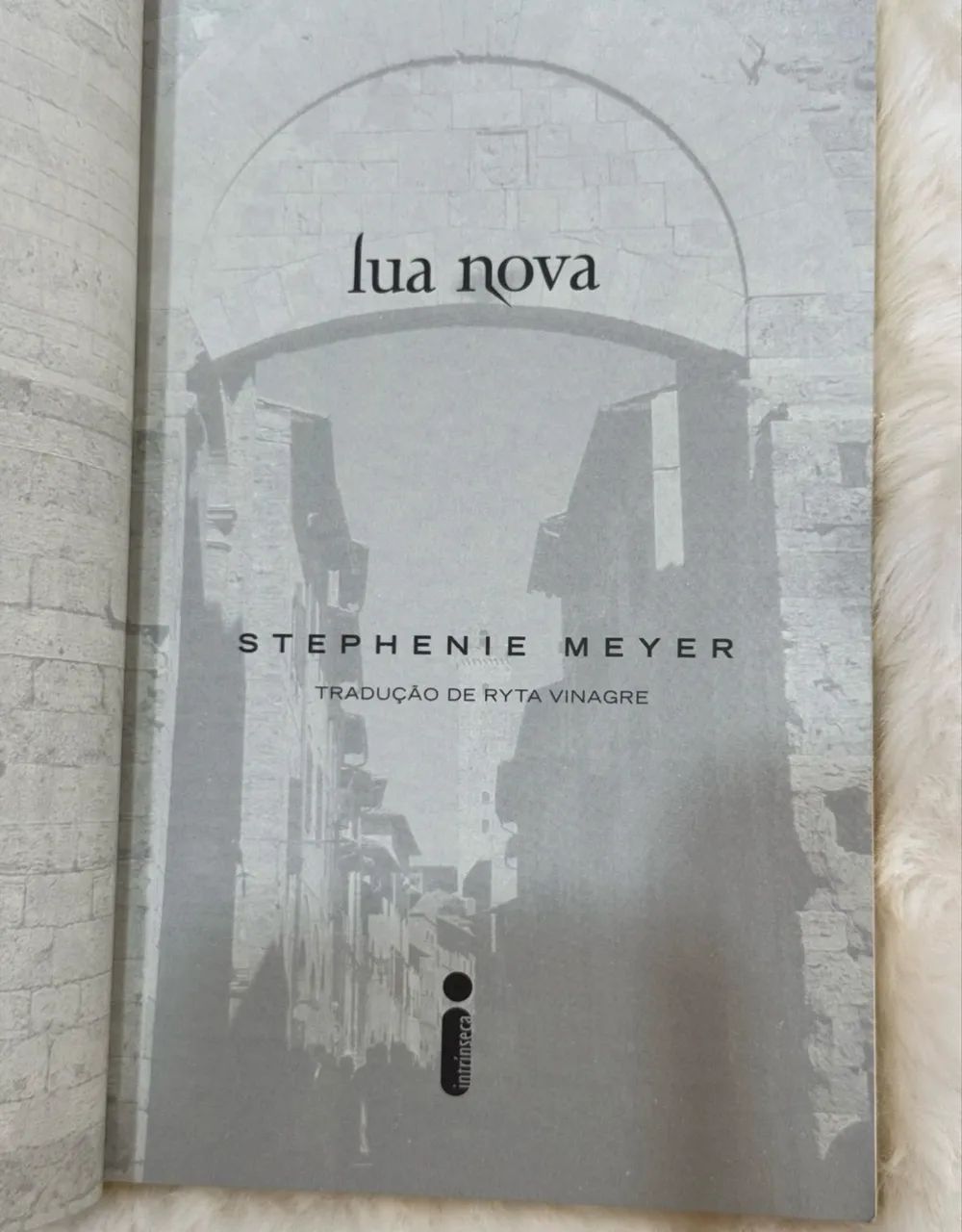 Livro lua nova  - Foto 4