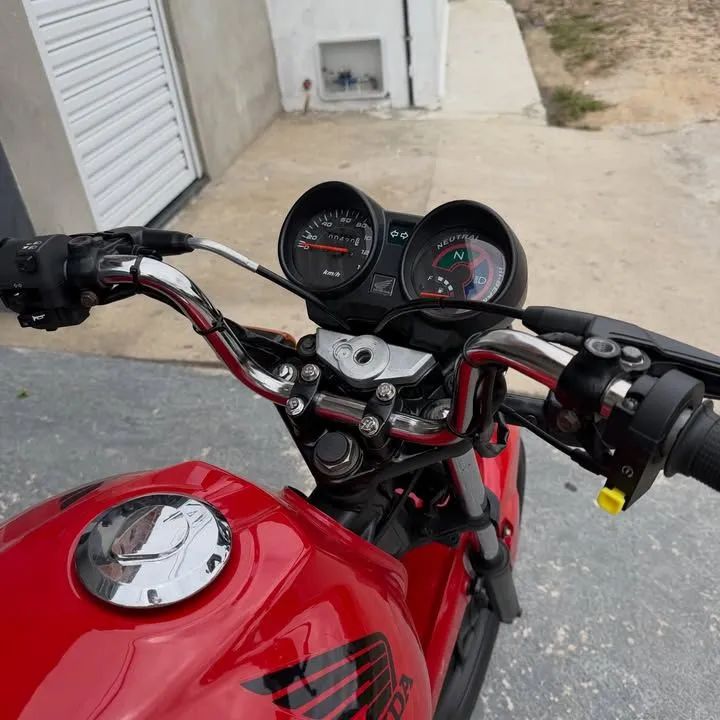 TITAN 150 - Foto 2