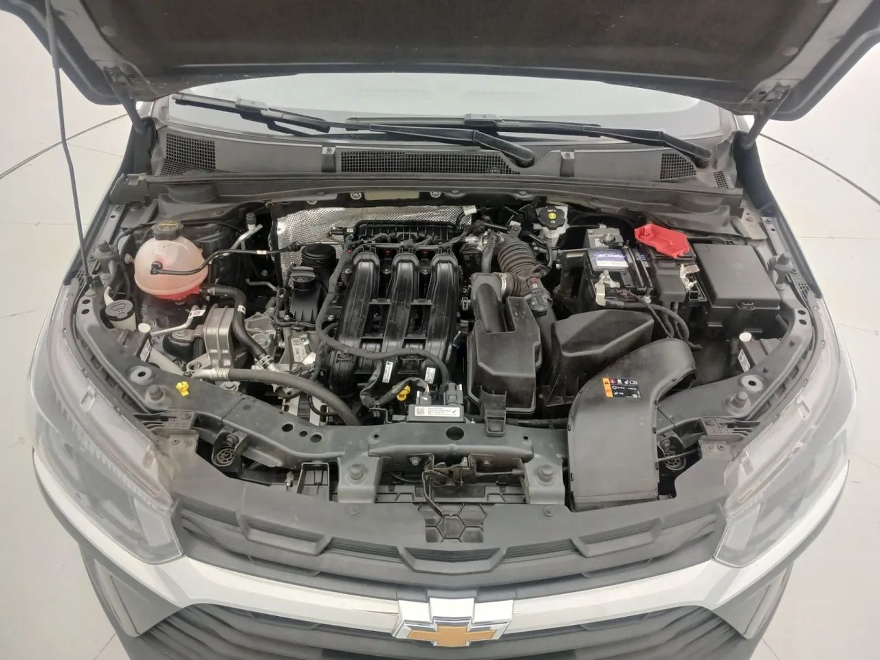Chevrolet Onix Activ 1.4 8V Flex Aut. 4P, foto 10 de 18