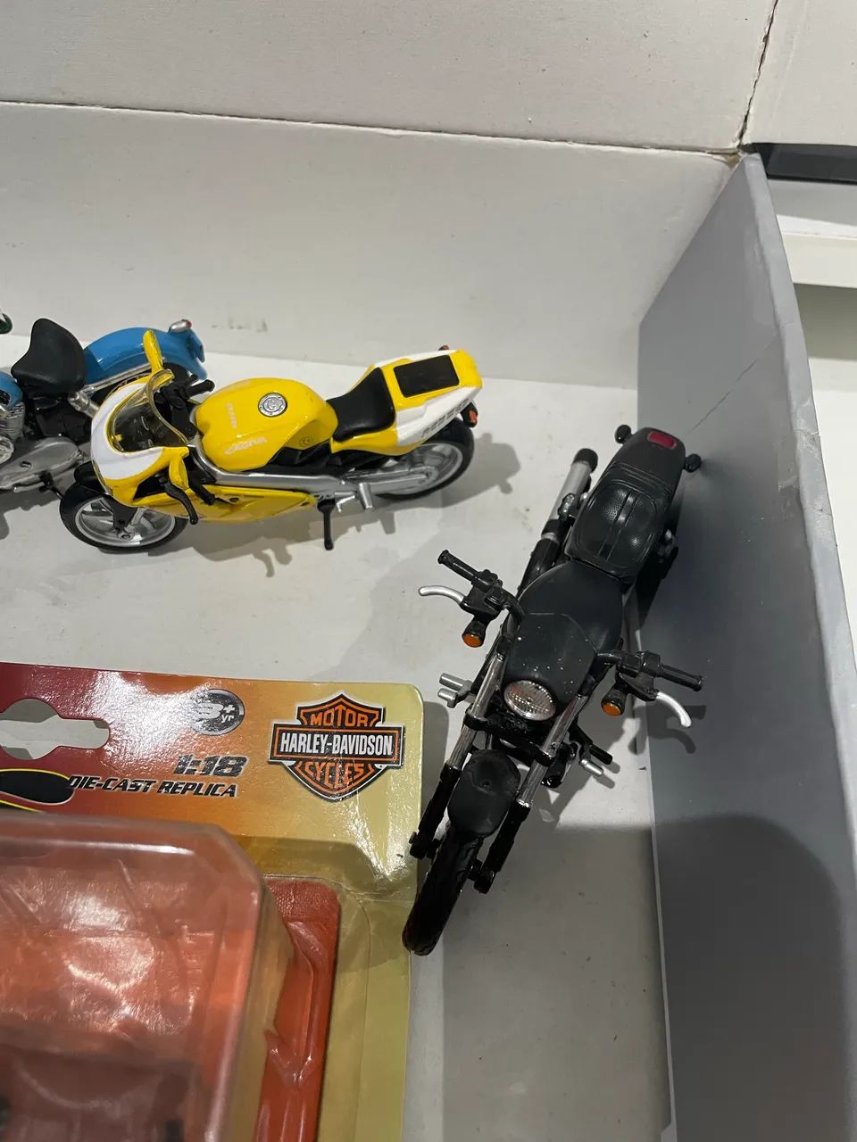 Miniaturas de motos 1/18 valor de cada modelo  - Foto 3