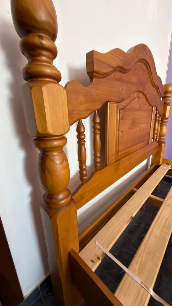 Cama Vintage Madeira Maciça  - Foto 2