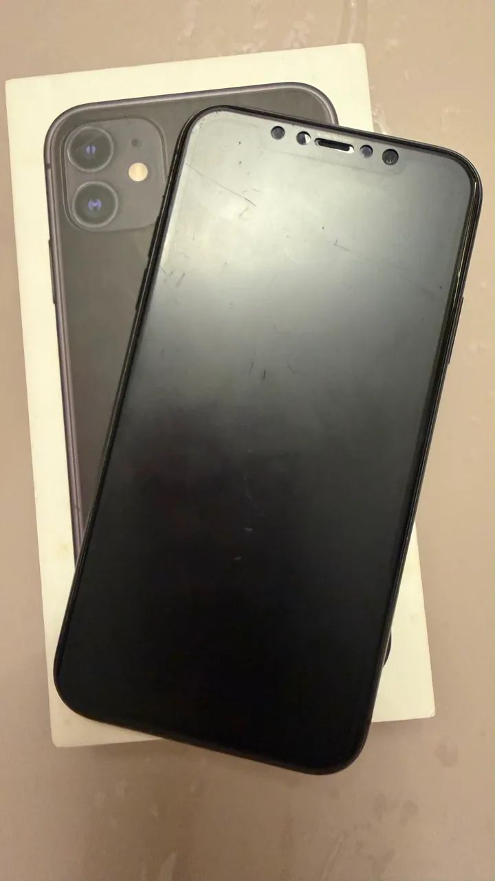 iPhone 11 único dono