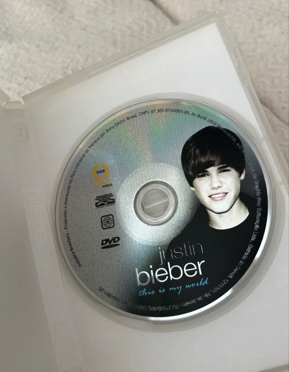 DVD Justin Bieber This Is My World - Foto 2