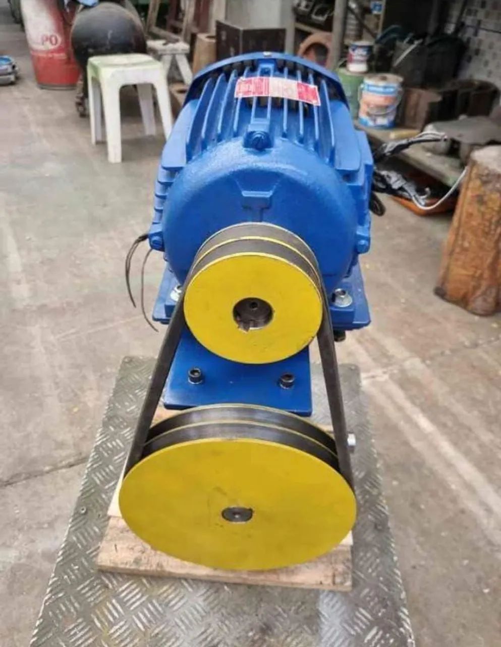 Redutor com motor de 5 CV marca Famasa para elevadores Simples - Foto 3
