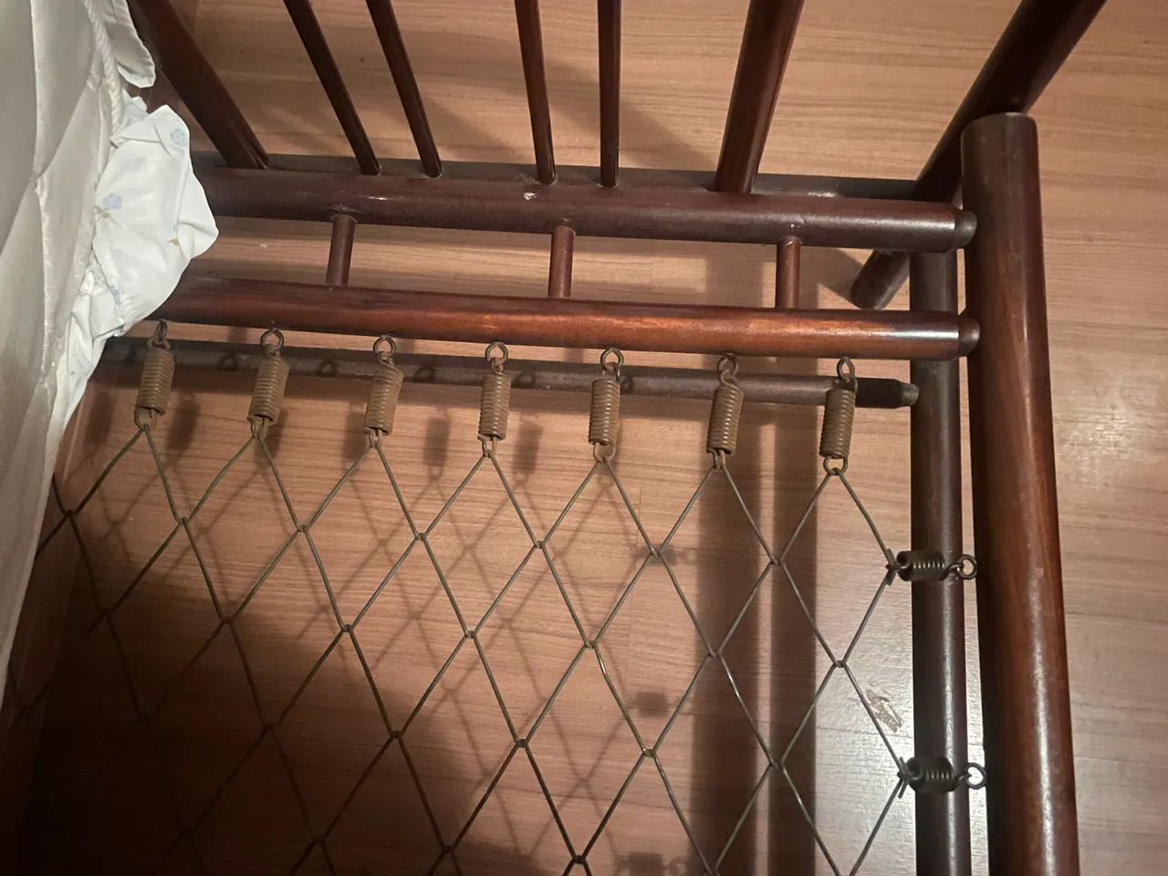 Cama de solteiro patente anos 30/40 sem colchão de mola  - Foto 3