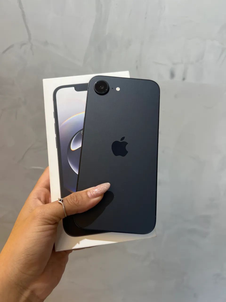 IPhone 16e 128GB SEMINOVO 