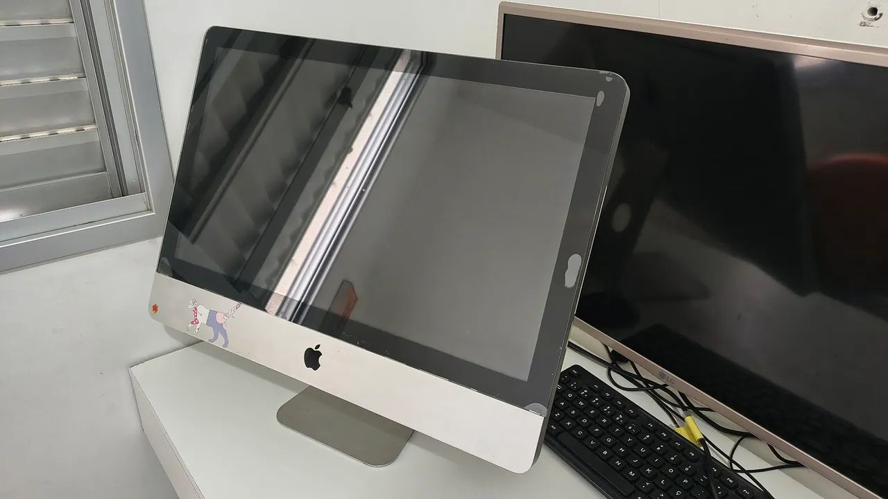 iMac 21.5