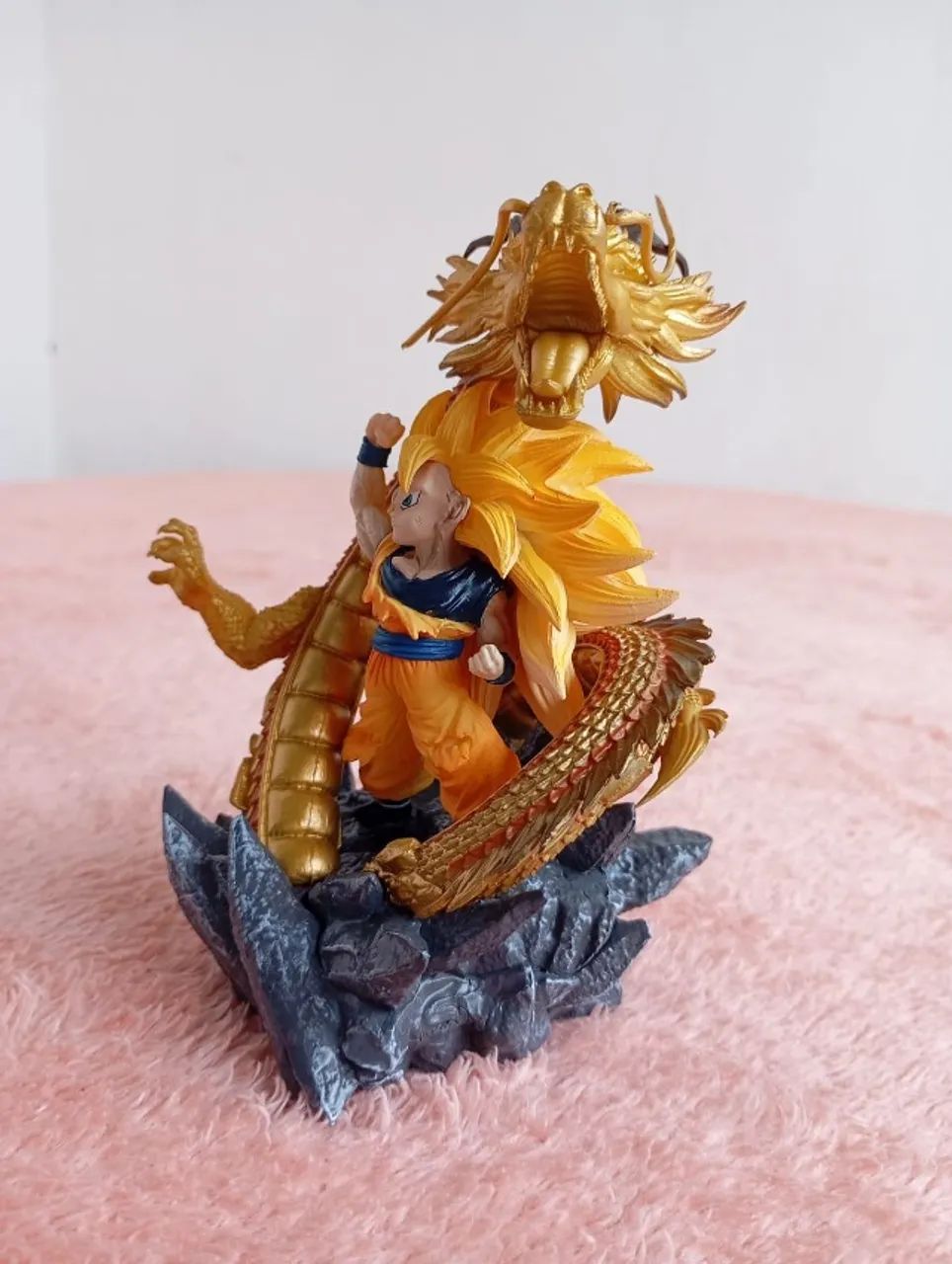 Boneco Action Figure Goku Super Saiyajin 3  - Foto 5