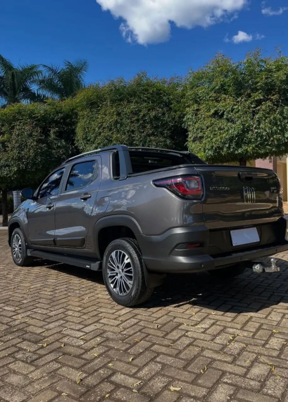 Fiat Strada Volcano 1.3 Flex 8V CD Aut. 2022 - Foto 4
