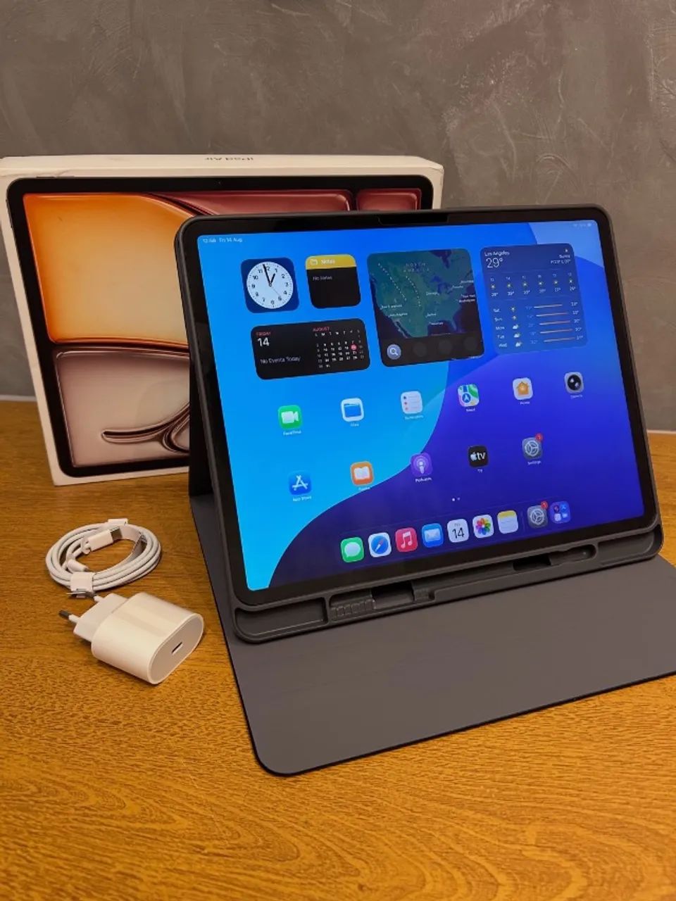 iPad Air M3 13 Polegadas ( 5G + Wi-Fi ) super novo!
