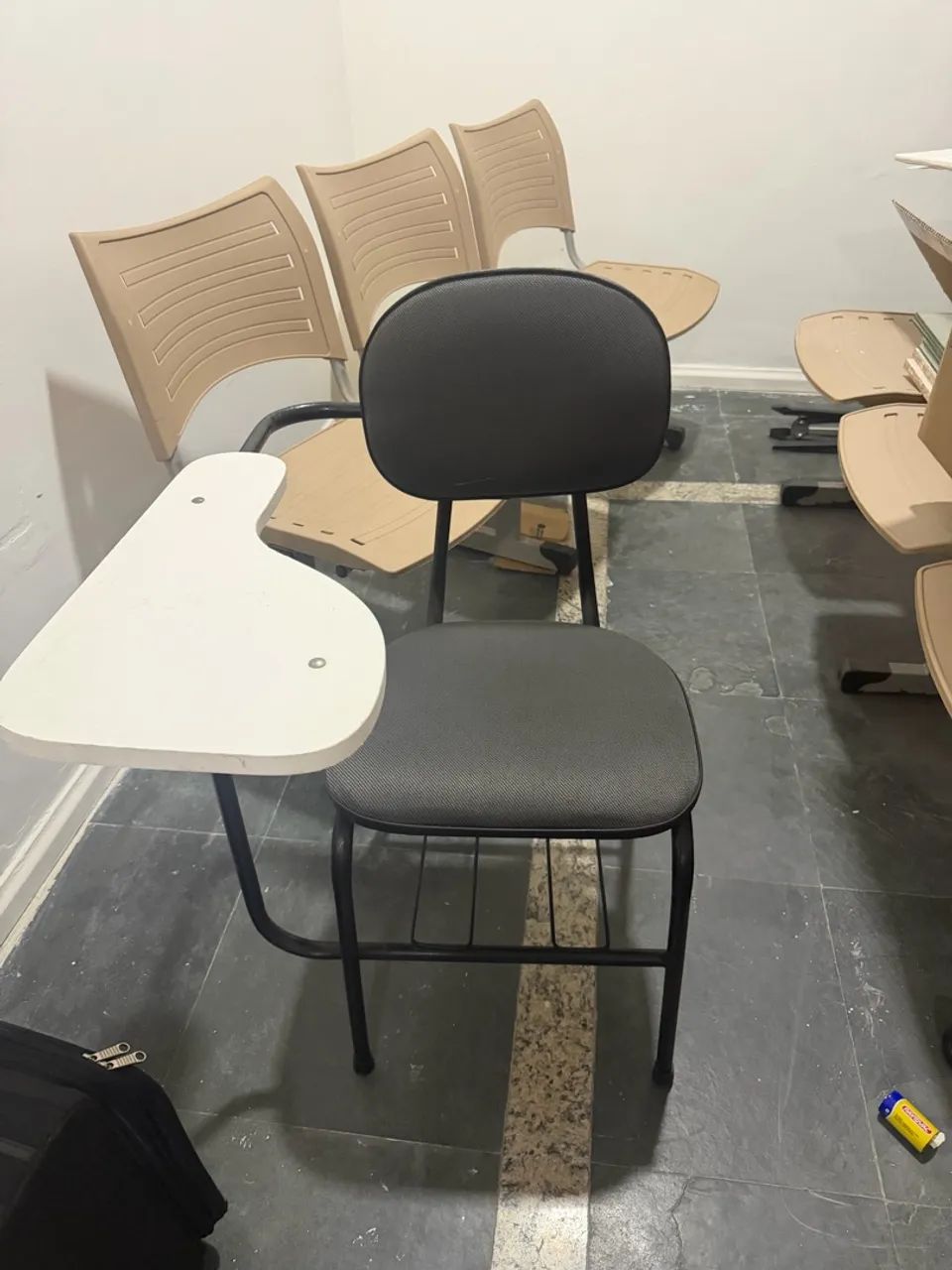 Cadeira escolar