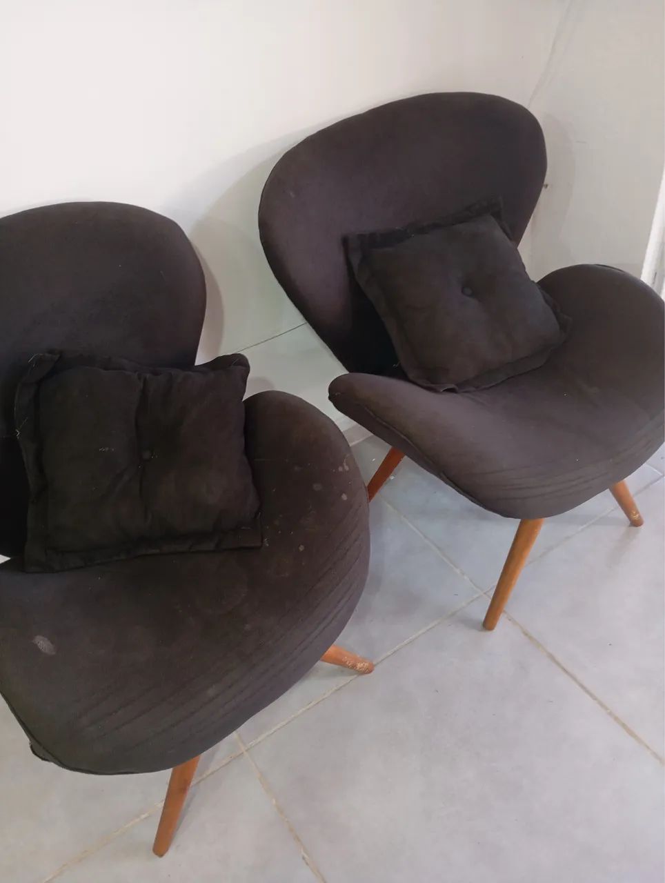 Armchairs467352361579980801