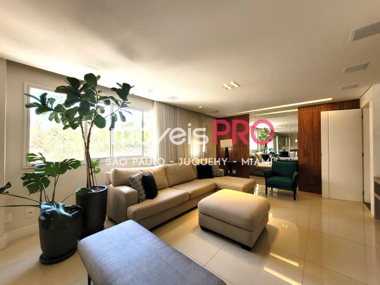 Apartamento Totalmente Mobiliado 174 metros 3 suítes - Foto 2