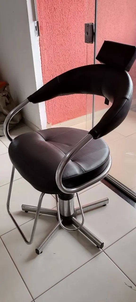 Vendo cadeira hidráulica para salão - Foto 3