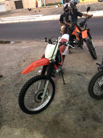Vendo ou troco crf230 2017 estado de zero
