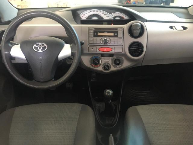 Vendo Etios XS 1.3 2013 - Foto 9