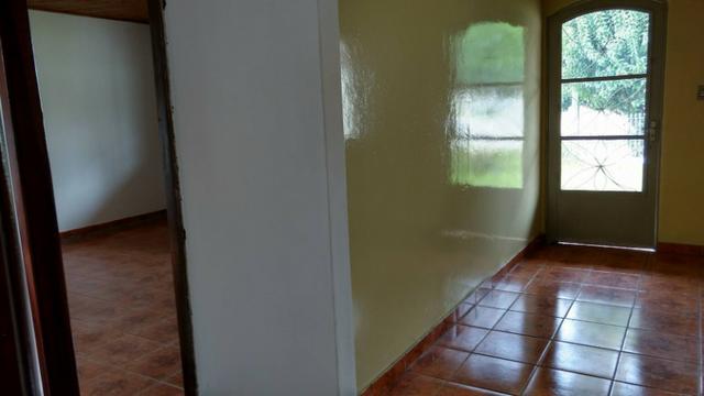 Vendo casa em excelente localização! - Foto 3