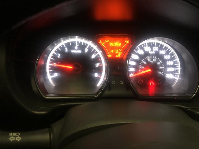 Nissan Versa SL 1.6 2014 - Foto 5