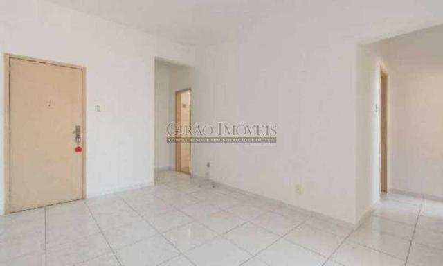 Excelente Apto: Junto Largo do Machado. Sala,2 Quartos,Depend. Possiv garagem