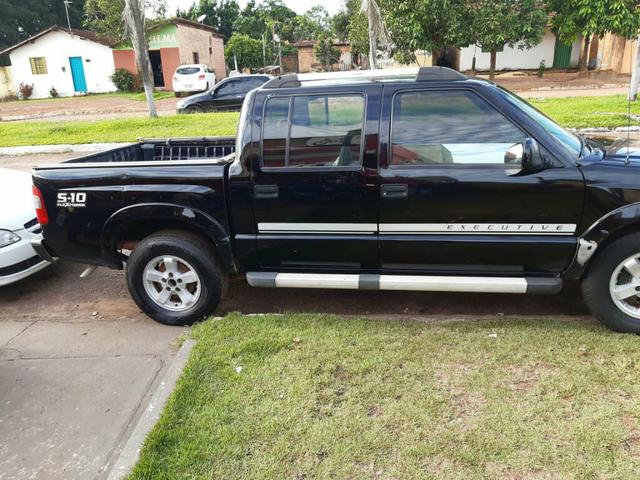 Vendo S10 2.4 completa - Foto 2
