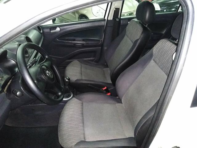 Voyage 1.6 G6 2013 C/ GNV Completo - Foto 7