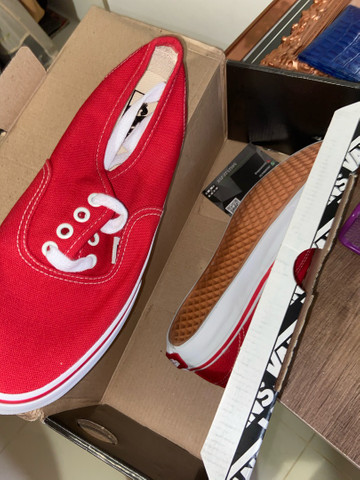 vans vermelho e preto