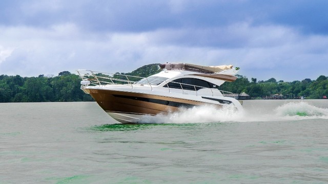 Triton 52 FLY (52 pés) - N e Fs/Nx/Solara/Focker/Schaefer/Phantom/Azimut
