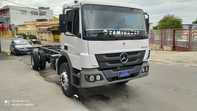 MB atego 1719 ano 2018 chassis ou com baú 