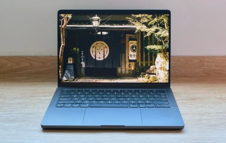 MacBook Pro M4 Pro 24gb 512gb 14"- Lacrado - Foto 2