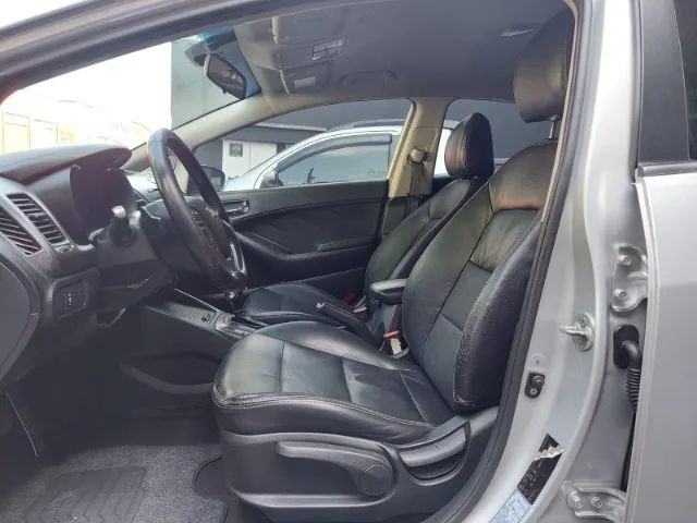 Kia Cerato SX3 1.6 2016 flex - Automático - completíssimo - Foto 14