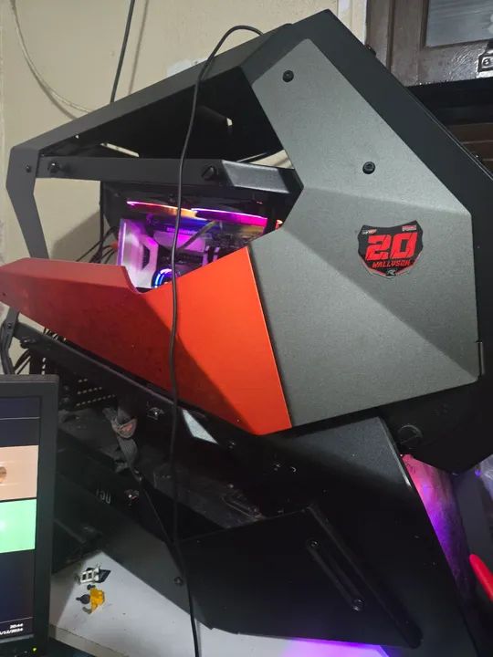 Gabinete cougar conquer 2 - Foto 2