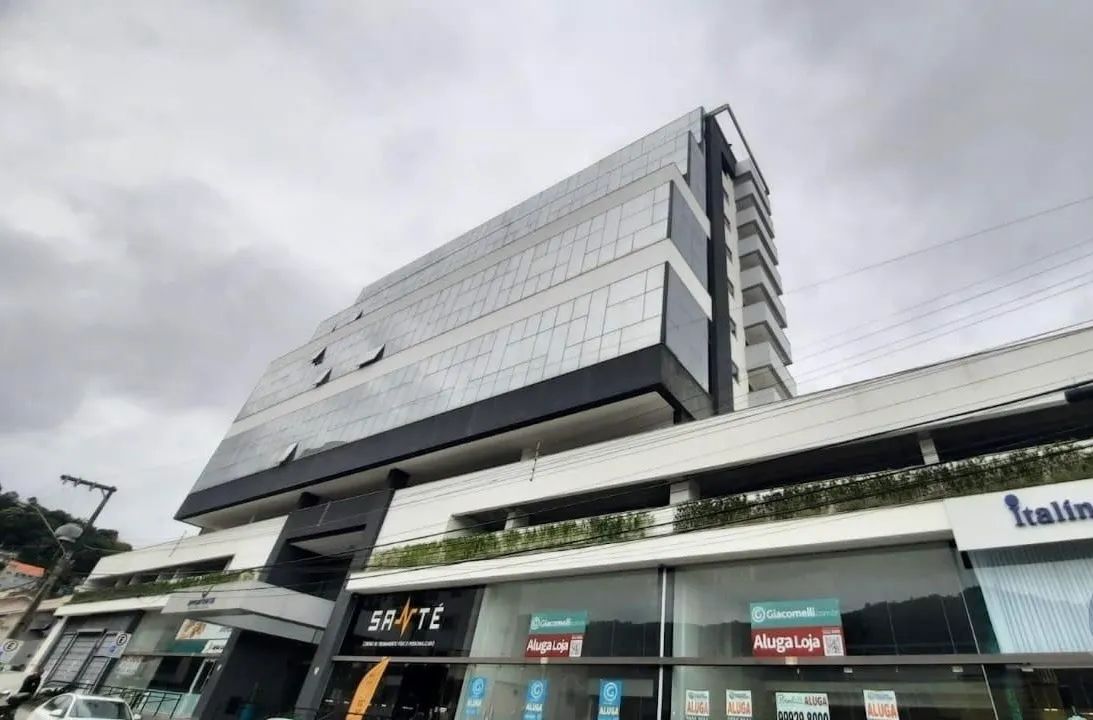 Alugo excelente sala comercial no saco dos limões 