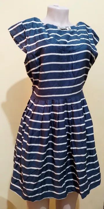 Vestido listrado, Maria Filó. Centro 