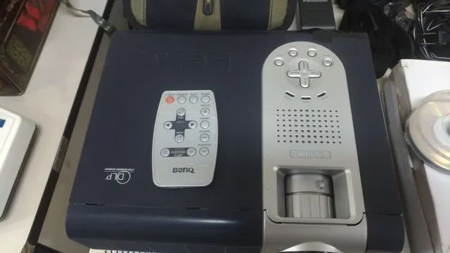 Projetor datashow Benq, completo, no estado, ideal retirada de peças. E outros. - Foto 2
