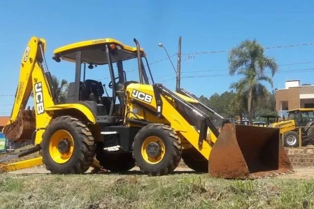 Retroescavadeira JCB 2015 - Foto 2