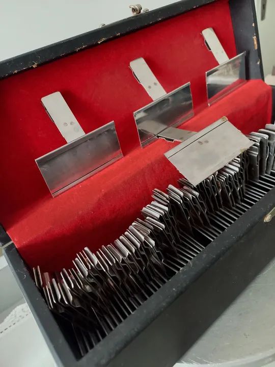 Placas em inox para descrever produtos  e preços .